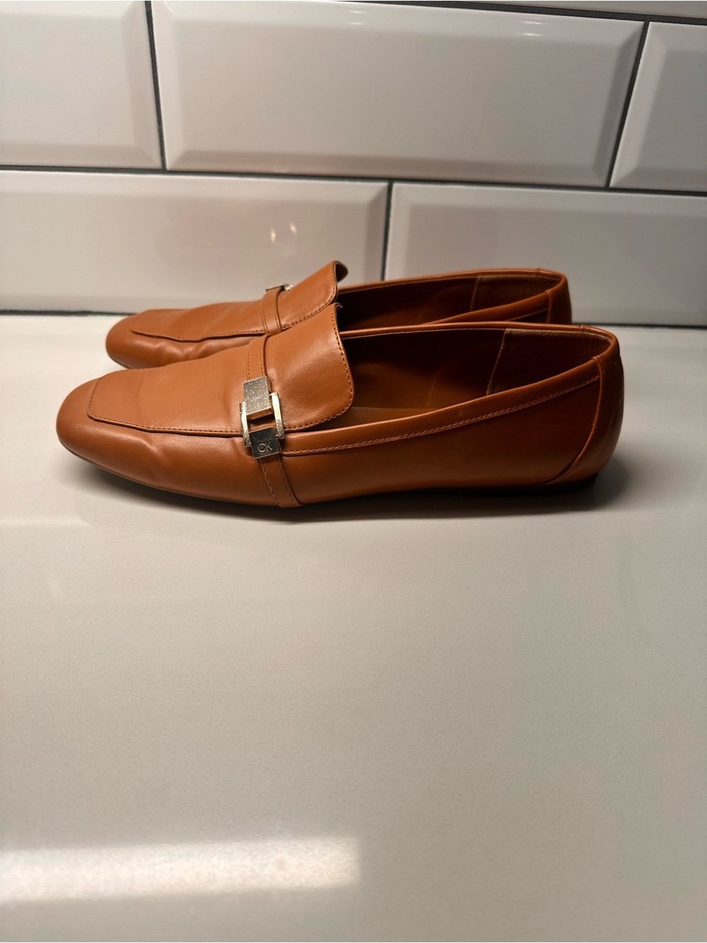 Women’s Leather Slip-On Loafers in Cognac Brown with Metal Buckle sz 10M